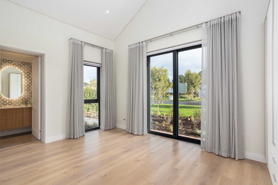 4 Bedroom Property for Sale in Val De Vie Estate Western Cape